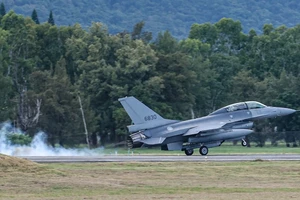 Trung Quốc phản ứng mạnh việc Mỹ duyệt bán phụ tùng F-16 cho Đài Loan