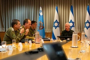 Iran bác lời kêu gọi kiềm chế từ Mỹ; Israel tính ‘tấn công phòng ngừa’