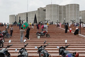 Biểu tình Bangladesh: Tổng thống giải tán quốc hội; bắt tay lập chính phủ lâm thời