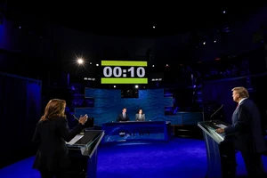 Tranh luận Trump-Harris: Ai nhỉnh hơn?