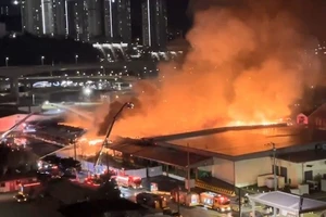 VIDEO: Cháy lớn nhà kho căn cứ quân sự Mỹ ở Hàn Quốc