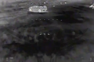 VIDEO: UAV Nga tấn công thiết giáp Ukraine tại tỉnh Kursk 