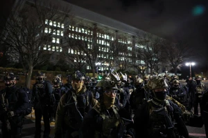 Truyền thông Triều Tiên lần đầu đưa tin vụ thiết quân luật ở Hàn Quốc