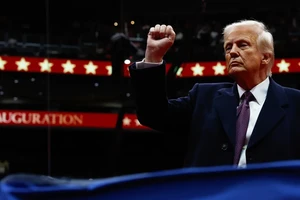 Đánh thuế Trung Quốc, Canada, Mexico, ông Trump cảnh báo Mỹ cũng ‘chịu đau đớn’