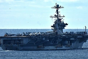 Tàu sân bay Mỹ va chạm tàu buôn ở Địa Trung Hải