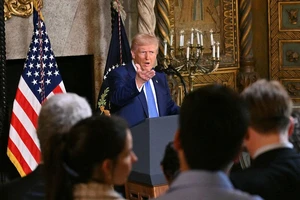 Ông Trump nói có thể gặp ông Putin cuối tháng này