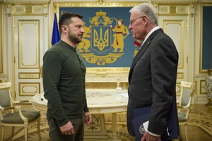 Kế sách của Ukraine sau rạn nứt Trump-Zelensky?