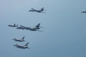 Oanh tạc cơ B-1B tham gia tập trận Mỹ-Hàn, Triều Tiên phản ứng mạnh 