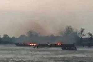 CHDC Congo: Tàu chở 500 người bốc cháy, ít nhất 148 người thiệt mạng