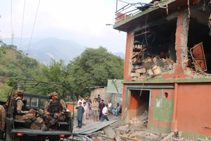 Căng thẳng Ấn Độ-Pakistan: Thủ tướng Pakistan tuyên bố sẽ đáp trả; Ông Trump nói sẵn sàng hòa giải