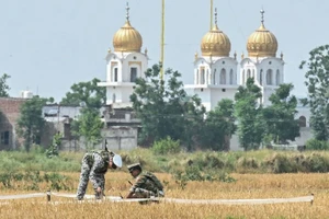 Ấn Độ-Pakistan đã có liên lạc đầu tiên sau 2 ngày giao tranh