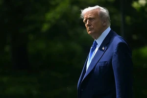 Ông Trump yêu cầu Harvard nộp tên, quốc tịch của sinh viên nước ngoài