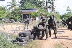 Thái Lan viện Đạo luật Thiết quân luật, triển khai lực lượng lập khu gìn giữ hòa bình ở làng biên giới với Campuchia