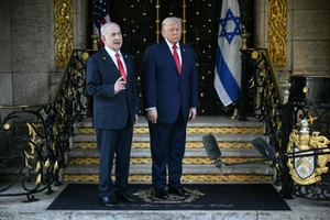 Ông Trump tiếp ông Netanyahu, đề cập khả năng đánh Iran, Tehran đáp trả rắn