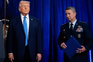 Ông Trump bác tin tướng Mỹ cảnh báo rủi ro tấn công Iran