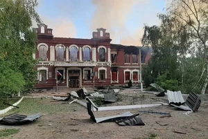 Vụ UAV tấn công trường học ở Lugansk: Ông Putin cáo buộc do Ukraine làm, tuyên bố sẽ đáp trả
