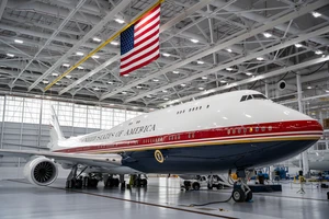 Ông Trump tiết lộ mẫu Air Force One mới do Qatar tặng