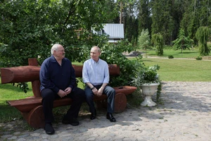 Ông Putin hội đàm với ông Lukashenko sau 'tối hậu thư' của Ukraine