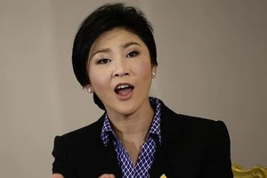 Nữ thủ tướng Yingluck: "Các bạn hãy chiến đấu bằng lá phiếu"