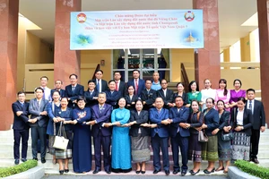 Mặt trận TP.HCM đón Đoàn Mặt trận thủ đô Viêng Chăn và tỉnh Champasak thăm và làm việc