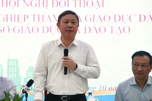 Lắng nghe ý kiến của doanh nghiệp tham gia đầu tư GD&ĐT