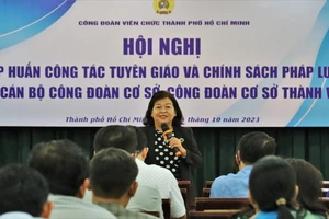Tập huấn kỹ năng viết tin bài cho cán bộ công đoàn cơ sở