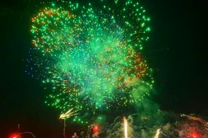 TP.HCM tổ chức bắn pháo hoa ở 8 điểm, có ở Gò Vấp và Hóc Môn 