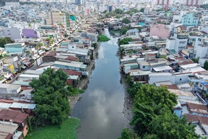 Toàn cảnh rạch Xuyên Tâm tại TP.HCM trước ngày 'hồi sinh'