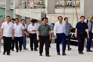 Thủ tướng khảo sát công trình xây dựng Bệnh viện đa khoa khu vực Thủ Đức