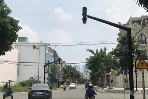 Đèn giao thông mất tín hiệu tại ngã tư