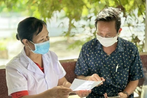 Người cao tuổi ở TP.HCM được khám sức khỏe miễn phí