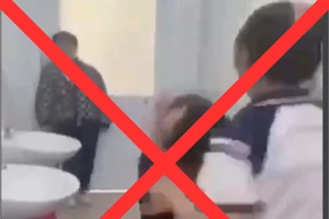 Bạn đọc đề nghị bố trí người quản lý nhà vệ sinh tại trường học