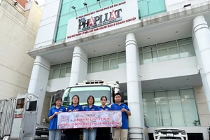 Những chuyến hàng nghĩa tình từ bạn đọc Pháp Luật TP.HCM lên đường đến Khánh Hòa, Đắk Lắk