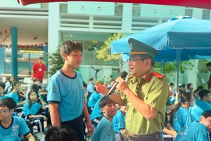 Công an TP.HCM đưa tình huống thực tế vào tuyên truyền phòng, chống bạo lực học đường