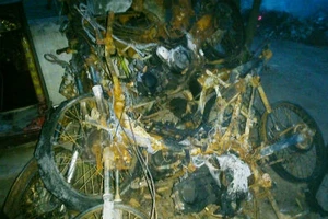 Bắt nghi can đốt tiệm bánh mì của chị gái, bốn người bị bỏng