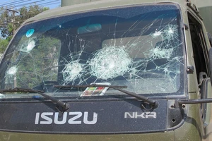 50 công nhân Đồng Nai đập xe cảnh sát giao thông