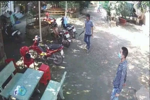 Truy bắt nhóm côn đồ truy sát chém chủ quán karaoke