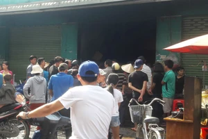 Cục nóng tủ lạnh phát nổ, 4 người thương vong