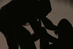 Một phụ nữ ở Đồng Nai tóm gọn kẻ hiếp dâm mình