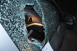 Công an Bình Dương cảnh báo nạn đập kính ô tô để trộm