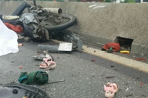 Thương tâm, bé 4 tuổi chết thảm dưới bánh xe ‘hổ vồ’ ​