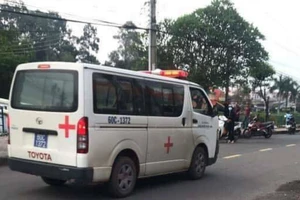 Chèo thuyền trên hồ, hai học sinh cấp 3 tử nạn