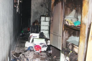 Nghi buồn chuyện gia đình, người đàn ông đốt nhà rồi tự thiêu