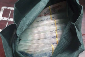 Công an Đồng Nai tìm chủ của giỏ tiền hơn nửa tỉ 'bỏ quên' 