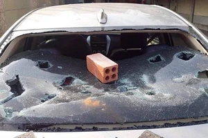 Bênh bạn gái, nổ súng trong quán karaoke ở Đồng Nai