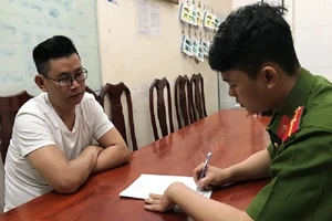 Quản lý quán bar bán thuốc lắc cho khách để 'bay lắc' 