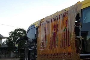 Bắt nhóm bắn bi sắt vào hàng loạt xe khách ở Đồng Nai 