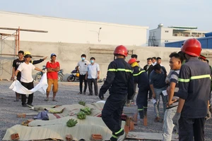 Vụ sập tường 10 người chết ở Đồng Nai: Bắt khẩn cấp 3 người