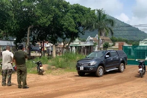 Đồng Nai: Lao ô tô thẳng vào công an