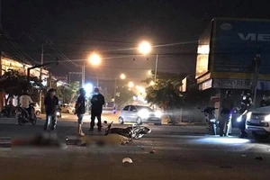 Truy tìm xe container cán chết 2 người trên Quốc lộ 51